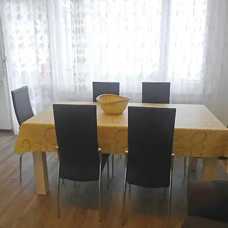 Studio Apartment 24 *